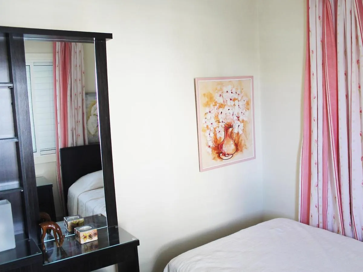 פרבוליה Panorama Beach House, 5 Meters To The Sea בית נופש
