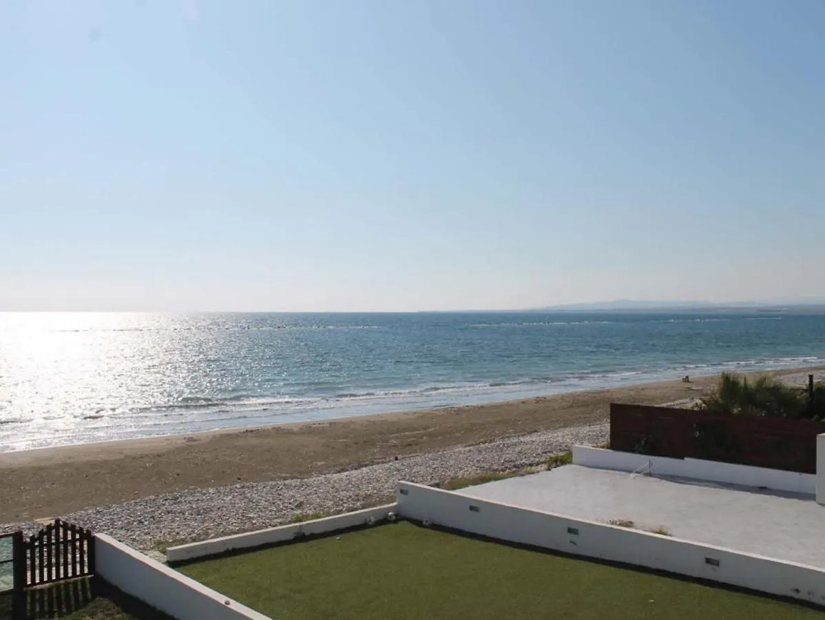פרבוליה Panorama Beach House, 5 Meters To The Sea קפריסין